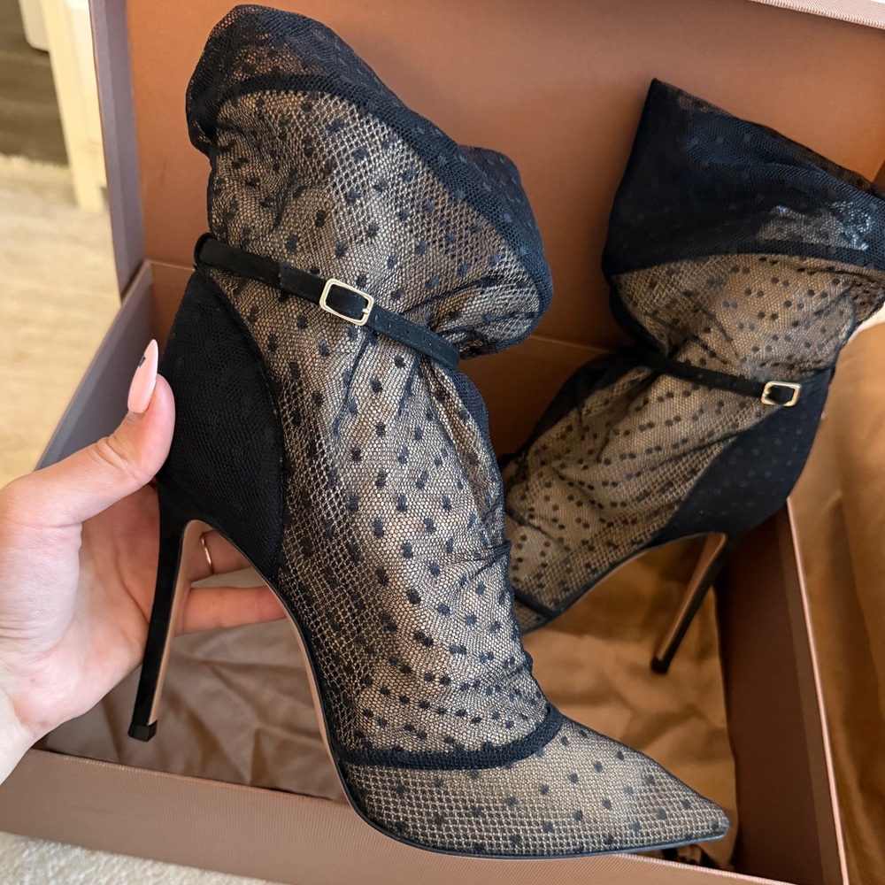 GIANVITO ROSSI - Polka-dot Tulle And Suede Ankle Boots In Black. Size - 40EUR